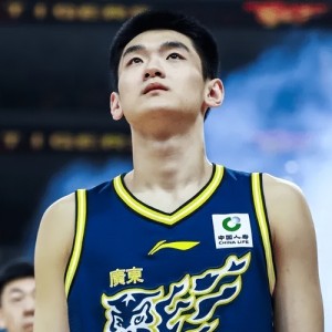 胜深圳却出3失意者！王洪泽撞新秀墙，胡明轩仍迷，张皓嘉该弃用|徐杰|篮板|崔永熙|比赛|坚决性_新浪体育_新浪新闻